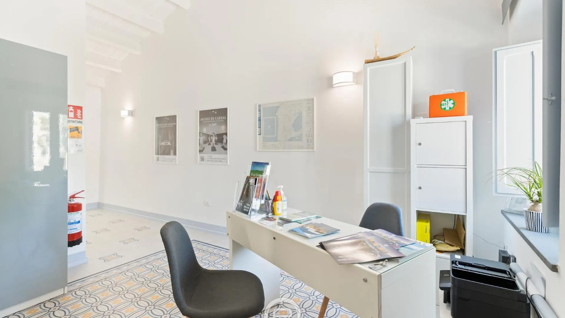Rosa Dei Venti Guesthouse Càbras Italien
